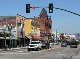 ホテル写真: Victorian with Parking; 1 Blk to Park St eateries