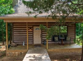 Hotelfotos: Aspen - Rustic Chic Cabin In The Piney Woods Of East Texas cabin