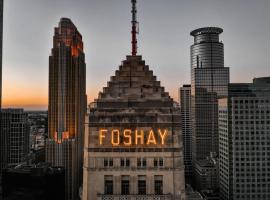 รูปภาพของโรงแรม: W Minneapolis - The Foshay