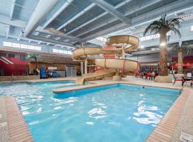 Ramada by Wyndham Sioux Falls Airport - Waterpark Resort & Event Center, hotell sihtkohas Sioux Falls