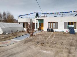 Stanzin Home Stay, hotel in Leh
