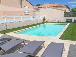 صور الفندق: Awesome Home In Saint-nazaire-daude With Heated Swimming Pool