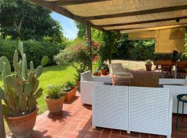 Hotel Photo: BARATTI casale i Salici POOL VIEW