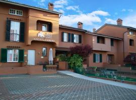 A picture of the hotel: VILLA FENIX OSIO SOTTO