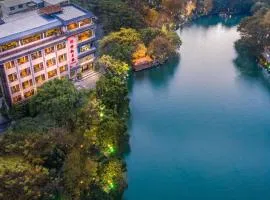 Aroma Tea House Former Jing Guan Ming Lou Museum Hotel, hotel in Guilin