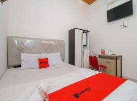 A picture of the hotel: RedDoorz @ Jalan Sultan Agung Lampung