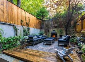 Фотография гостиницы: NYC Duplex & Private garden Oasis!!