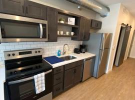 Hotel foto: Stunning Luxury 1 bd 1 bath Apt Downtown QC