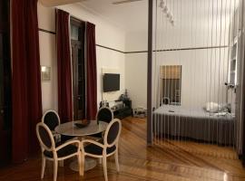 A picture of the hotel: Departamento en San Telmo