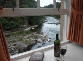 Hotel Photo: New Lanark Self Catering Waterhouses