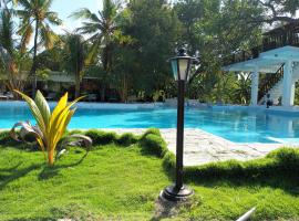 Lucky Beach Resort, hotel a Trincomalee
