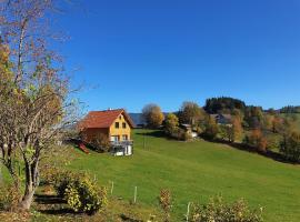 ホテル写真: Ferienhaus Lärchenhütte