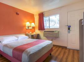 Motel 6-Chino, CA - Los Angeles Area, hotel em Chino