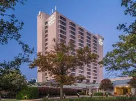 Crowne Plaza College Park - Washington DC by IHG