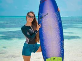 ホテル写真: Blue Wave Hotel Maldives Dhaalu kudahuvadhoo