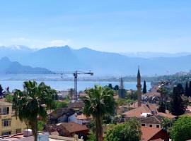 호텔 사진: Fully Furnished For Large Families With Sea and City View in Old Town Antalya