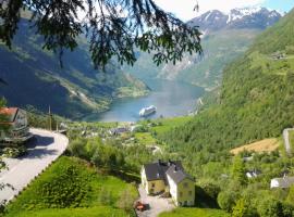 Lunheim in Geiranger, ξενοδοχείο σε Geiranger