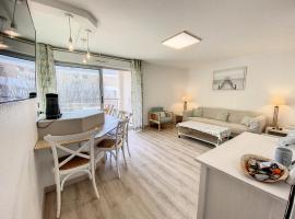 Hotel Photo: A303- Appartement 3 pieces 4 personnes- Le Crystal