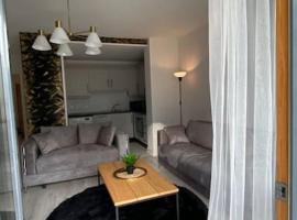 A picture of the hotel: Stunning Modern 2bed Apt Near Dublin City& Airport
