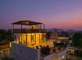 ホテル写真: One Amiras - A Luxury Pool Villa at Fateh Sagar