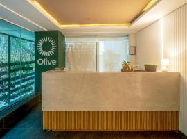 Hotel Photo: Olive MG Road Dunsvirk Inn - by Embassy Group