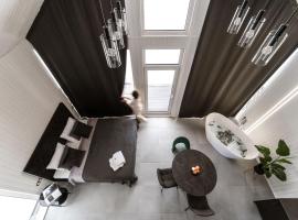 Sniegi design cabin with sauna, hotel v destinaci Madona