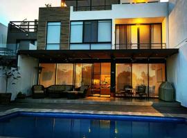 รูปภาพของโรงแรม: Amazing house with private pool and beautiful view