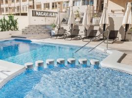 รูปภาพของโรงแรม: Nacavi Albir Aparthotel