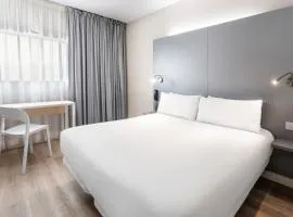 B&B HOTEL Barcelona Mollet โรงแรมในมอลเยต เดล บาเยส