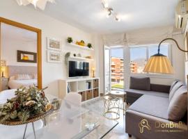 รูปภาพของโรงแรม: Apartment with pool and private parking near Aqua Mijas