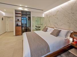 รูปภาพของโรงแรม: The Capital Boutique Hotel