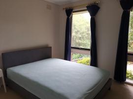 מלון צילום: Quiet place in Knox close to the shopping centre