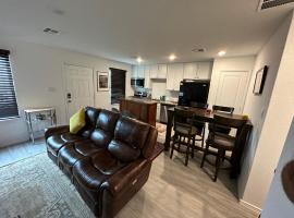 酒店照片: Lackland-area new cozy 2BR home