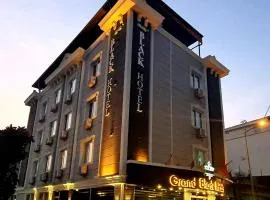 Grand Black Hotel, hotel sa Mersin