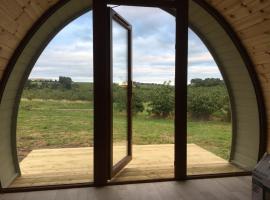 Hotel Photo: Orchard Luxe Glamping Pod