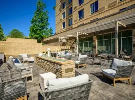 Courtyard by Marriott Raleigh Cary Crossroads, hotel em Cary