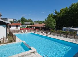 Campeggio Smeraldo, hotel v destinaci Dormelletto