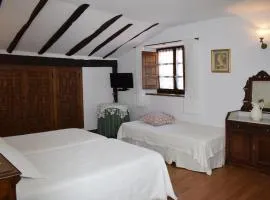 Habitaciones Casona De Linares