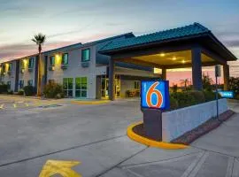 Motel 6-Lake Havasu, AZ - Lakeside, hotel in Lake Havasu City