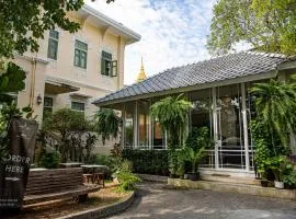 Baan 2459 Heritage House