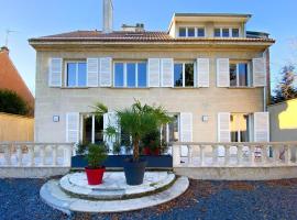 White House Dhavernas - Amiens Sud - Parking Gratuit - Idéal Famille & Pro, Hotel in Amiens