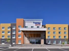 Fairfield Inn & Suites Farmington，位于法明顿的酒店