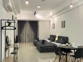 호텔 사진: Cozy pool view Vivo Soho Suite, Old Klang Road Near Mid Valley by Classie Stay