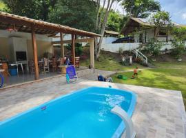 Фотографія готелю: Sítio na serra com piscina aquecida, churrasqueira, natureza e sossego!!