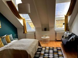 Hotel Photo: Cozy flat in the heart of Buda