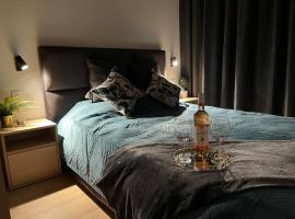 Hotel Photo: Golden Garden Apartment Tuwima Street