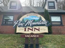 Pine Mountain Inn, hotel in Pineville