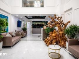 होटल की एक तस्वीर: 3T Hotel 41 Nguyễn Thái Học- by Bay Luxury