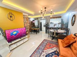 Hotel Photo: Townhouse with game area and access to swimming pool