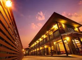 โรงแรมบ้านมะกรูด Baan Ma Grood Hotel